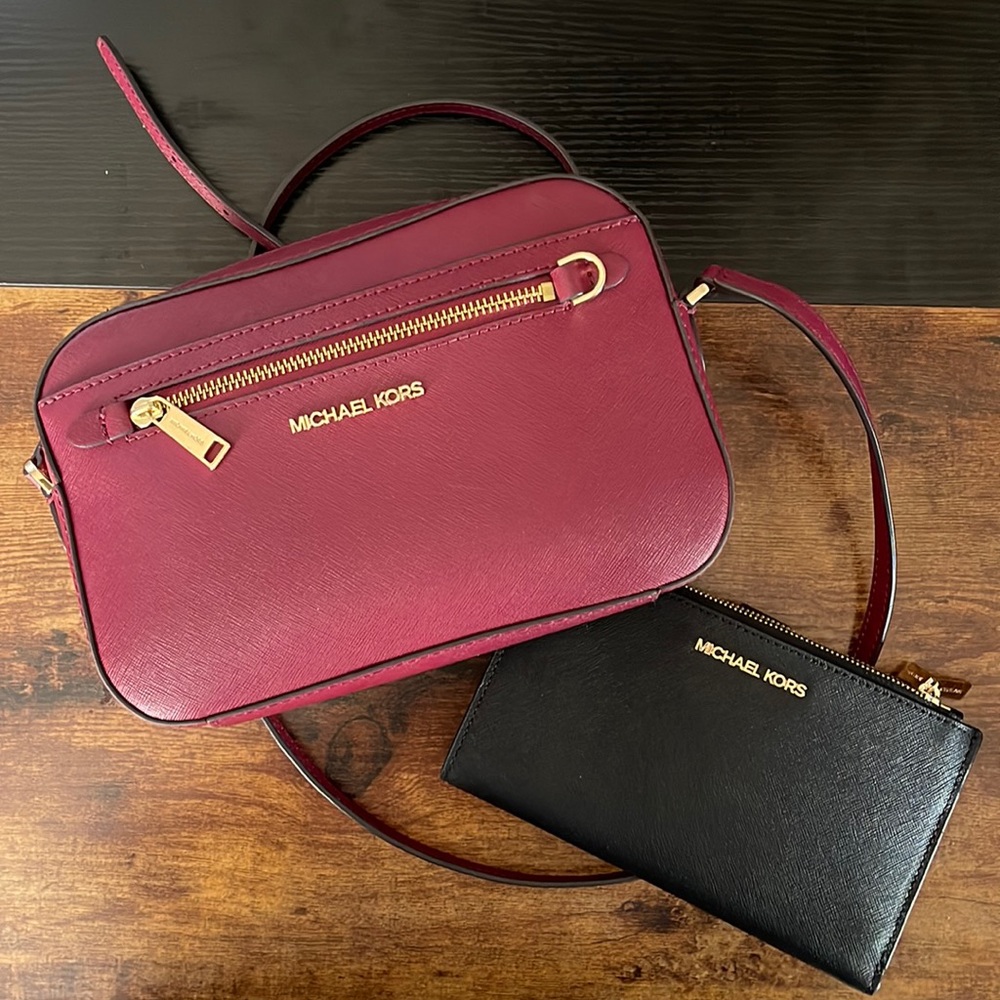 Michael Kors Crossbody & Wallet set